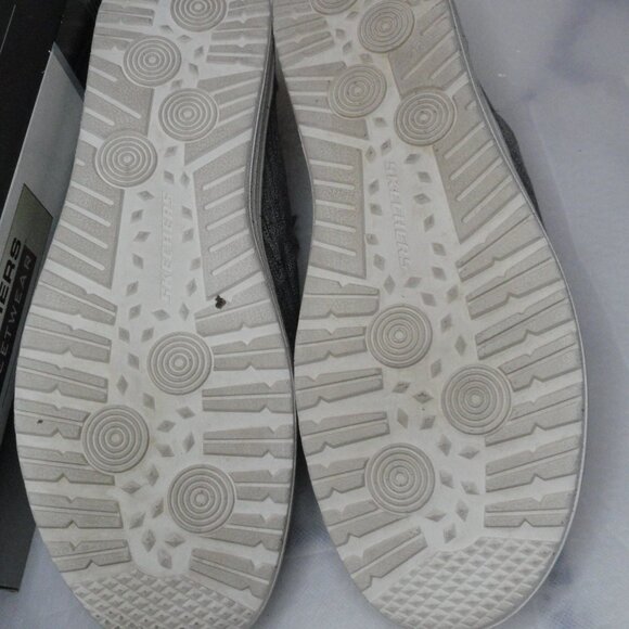 Skechers Melson Chad Slip on Sneaker Gray Relaxed Fit Air Cooled Men's Size 14 - Picture 16 of 16